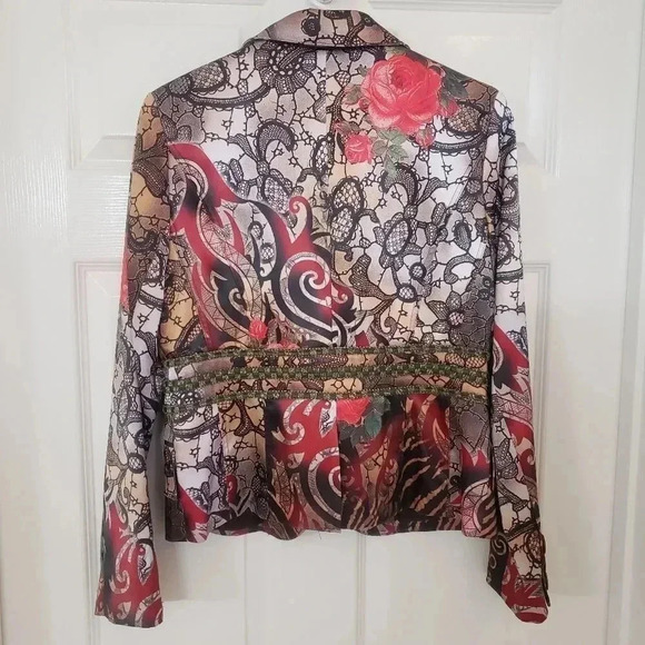 Paris IQ Floral Lace Design Blazer - Picture 2 of 6